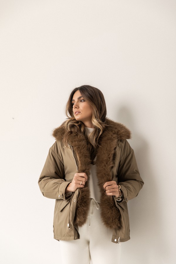 B109 Kurtka z Futrem Khaki