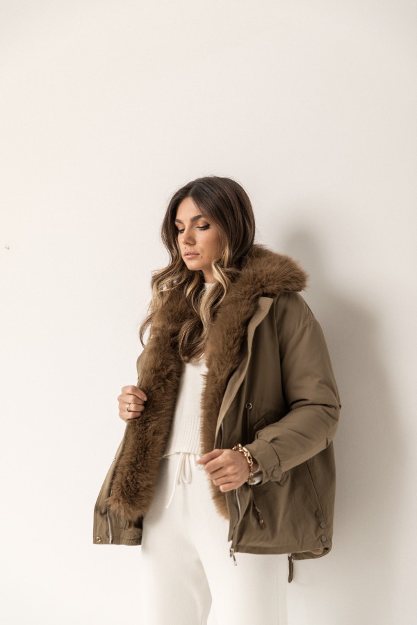 B109 Kurtka z Futrem Khaki