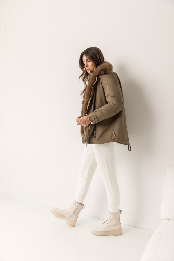 B109 Kurtka z Futrem Khaki