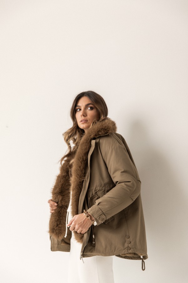 B109 Kurtka z Futrem Khaki