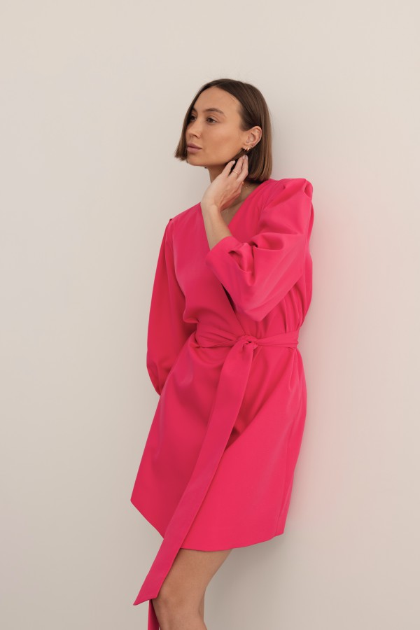 Kristin Sukienka Zapinana Fuksja